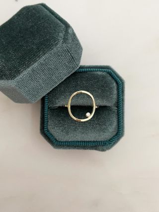 Zlatý prsten Daphne💫 Láska na první pohled… Více na: https://www.e-naramky.eu/zlate-sperky/zlaty-damsky-prsten-daphne/